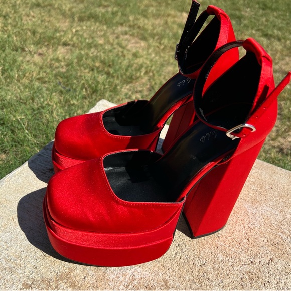 Chic Red Platform Heels by Aldo - Picture 6 of 6